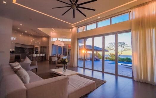 Langosta Beach Front Luxury Home