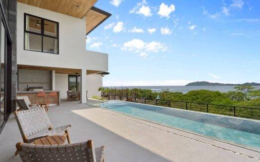Brand New Luxury Ocean View 6 bedroom – Langosta Beach