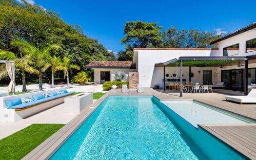 Los Almendros Luxury Home, Hacienda Pinilla