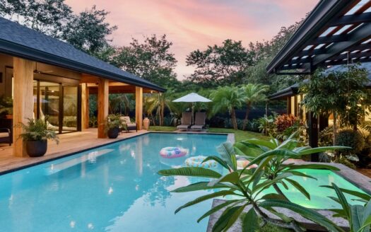 Balinese Inspired 4 Bedroom Dream Home, Playa Avellana