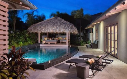 4 Bedroom – Direct Beach Access Lux home, Tamarindo Beach