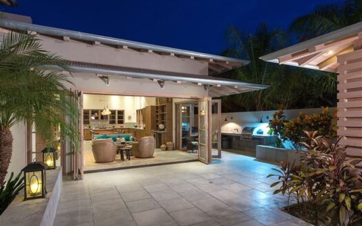 4 Bedroom – Direct Beach Access Lux home, Tamarindo Beach