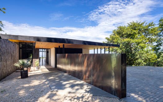 Dolce Far Niente — Elevated Ocean-View Estate in the Finca Los Sueños Nature Reserve